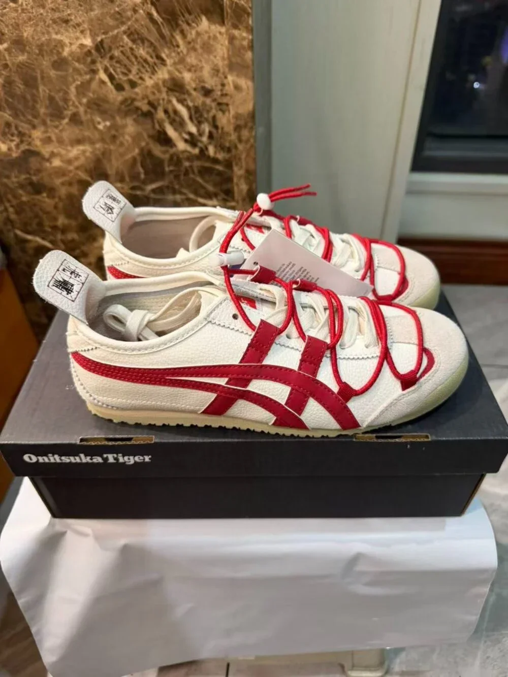 Onitsuka Tiger Men’s White Red Low Top Sneakers